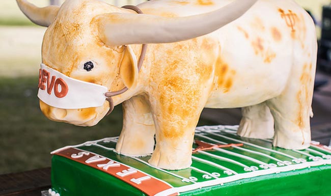 creative grooms cake design texas longhorn cake befo cake design ricardo tomas weddings event planner